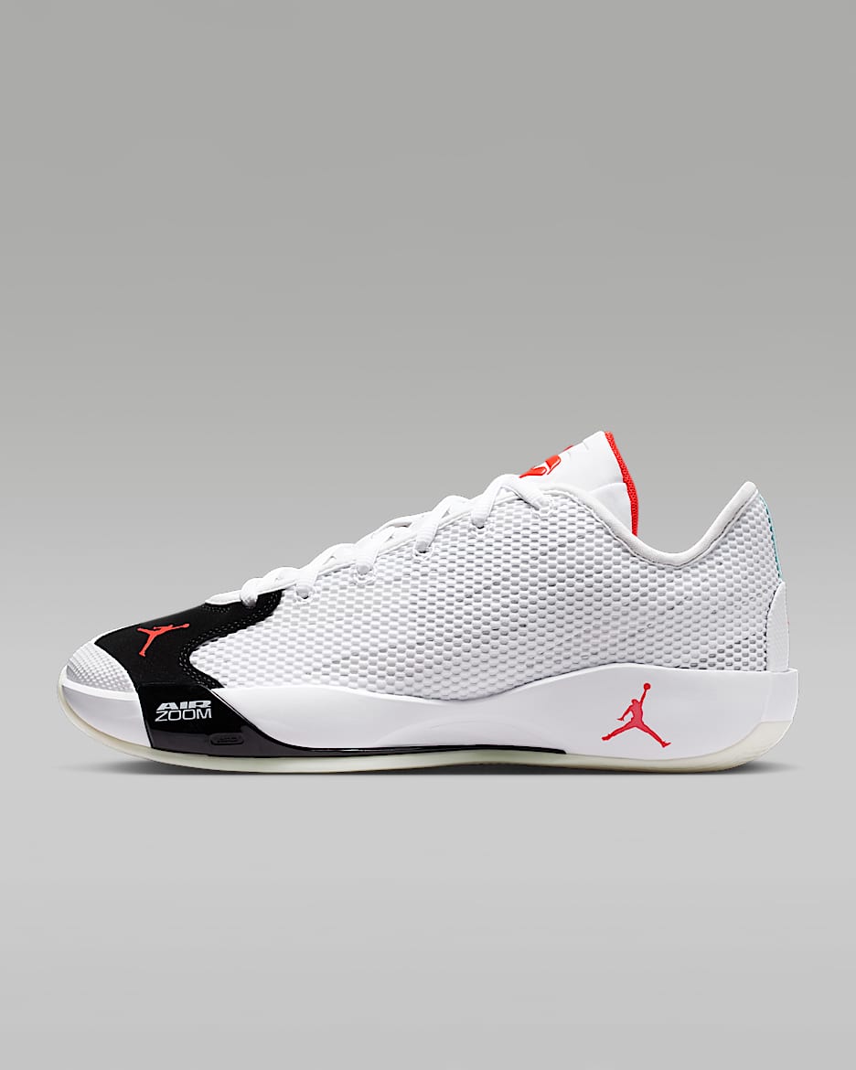 Luka 77 PF 东契奇男子篮球鞋 - 白色/黑/帆白/亮深红