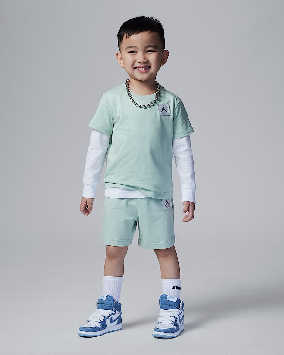 Jordan Flight Essentials 婴童T恤和短裤套装 - 霜淡草绿