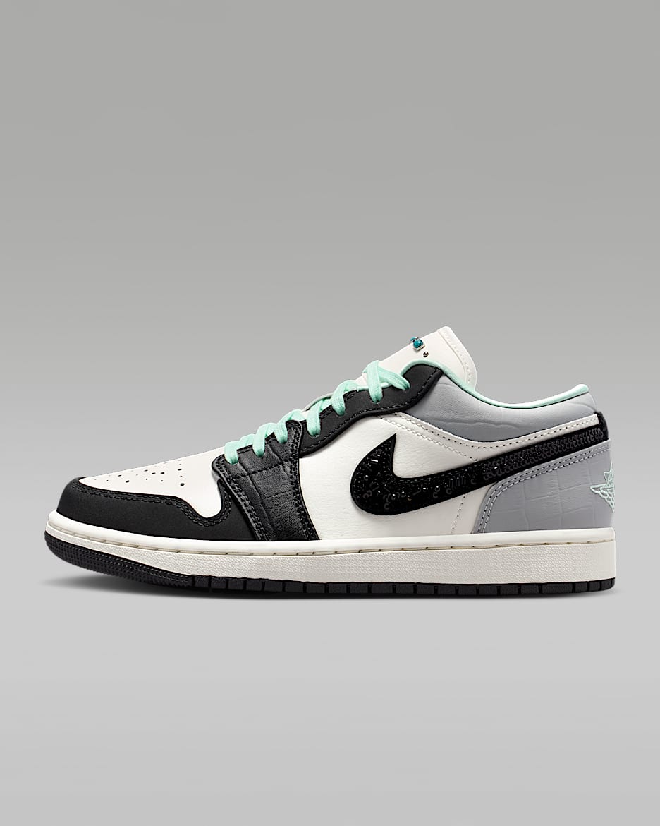 Air Jordan 1 Low 女子运动鞋 - 帆白/帆白/浅烟灰/黑