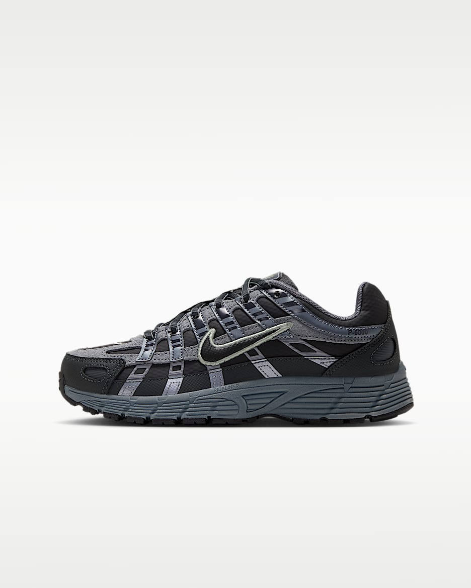 Nike P-6000 大童运动鞋 - 煤黑/冷灰/地平线绿/黑