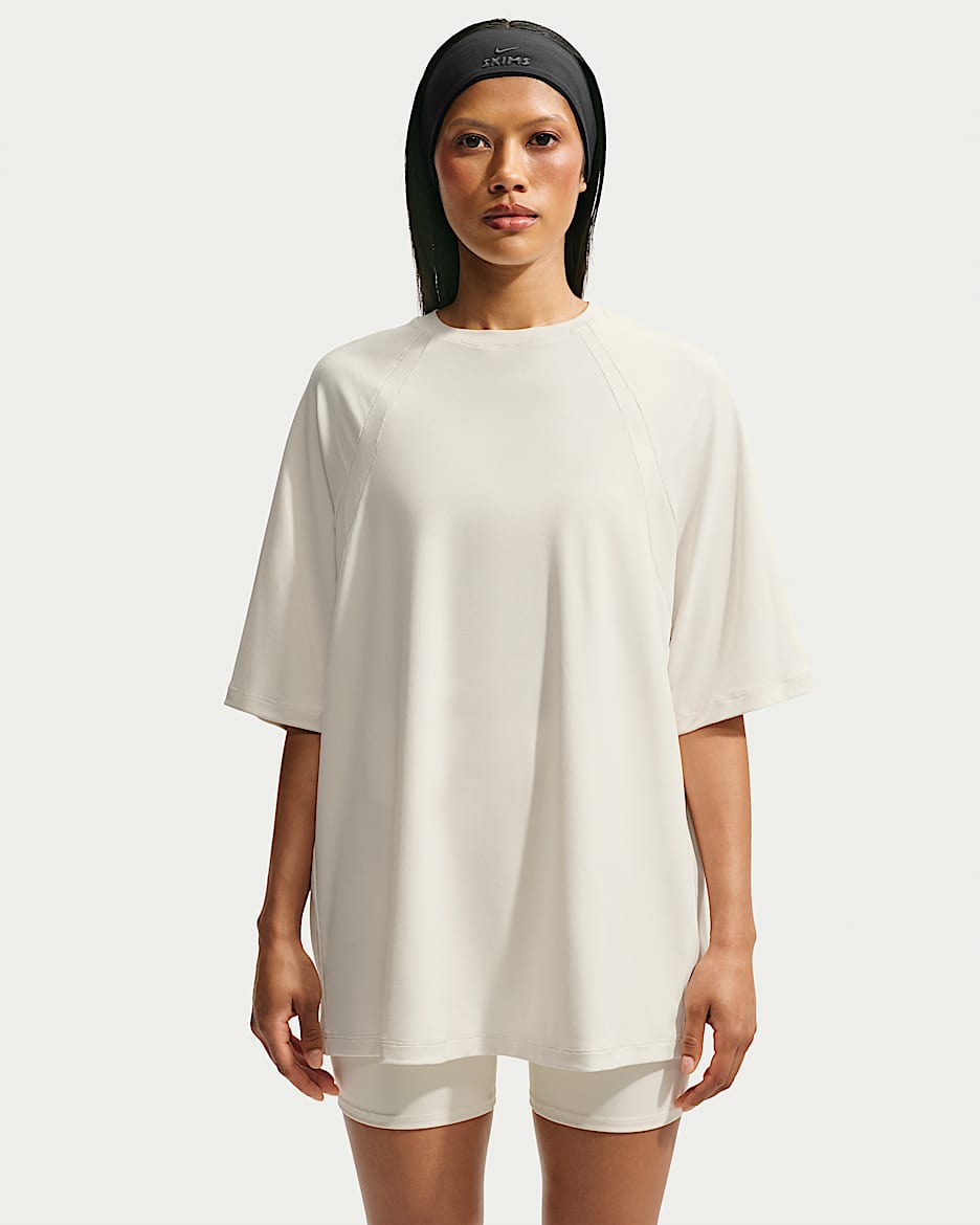 NikeSKIMS Airy 女子 Oversize 风速干短袖T恤 - NSKM Actv Ivory/NSKM Actv Ivory