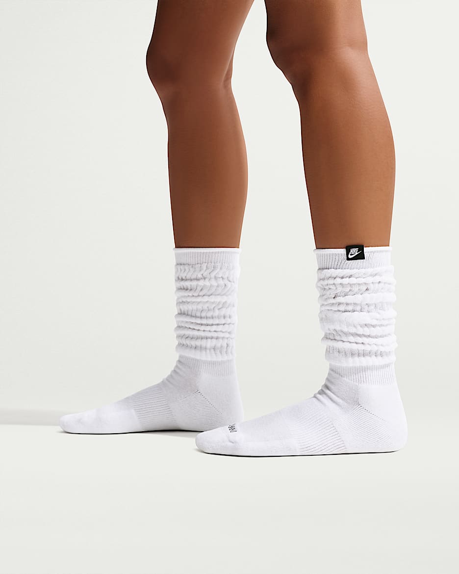 Nike Everyday Plus 舒适速干中筒堆堆运动袜(1 双) - 白色/黑