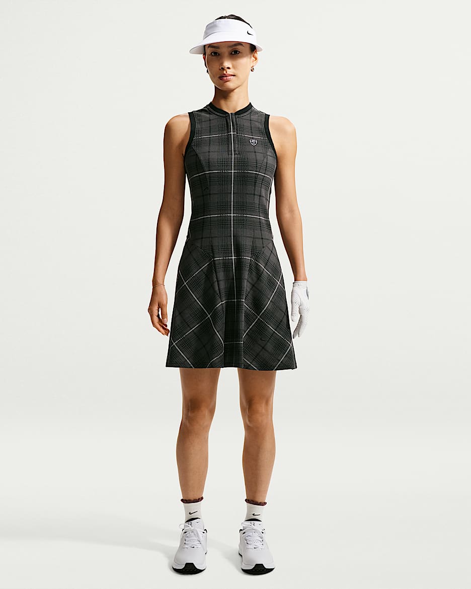 Nike Fairway Fresh Dri-FIT 女子速干高尔夫连衣裙 - 黑/白色