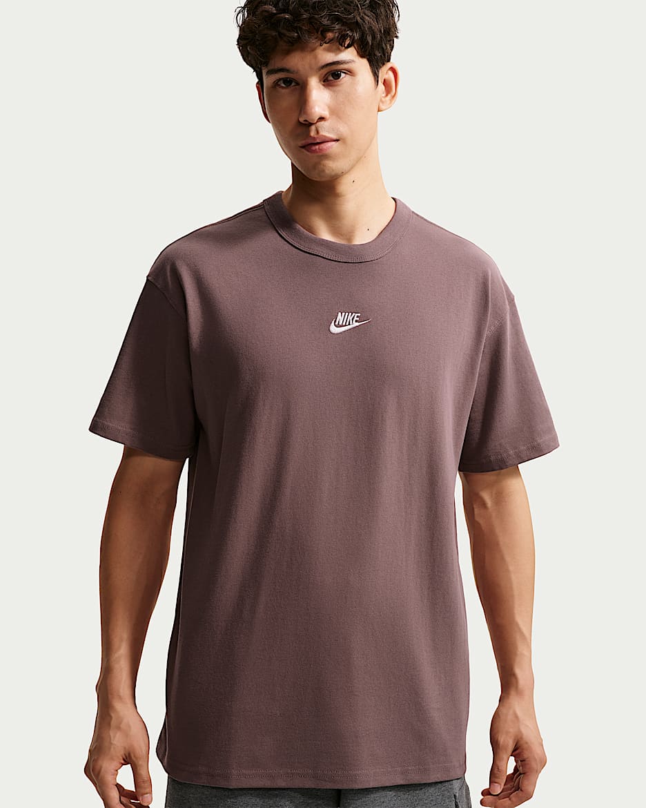 Nike Sportswear Premium Essentials 男子短袖T恤 - 图腾黑紫