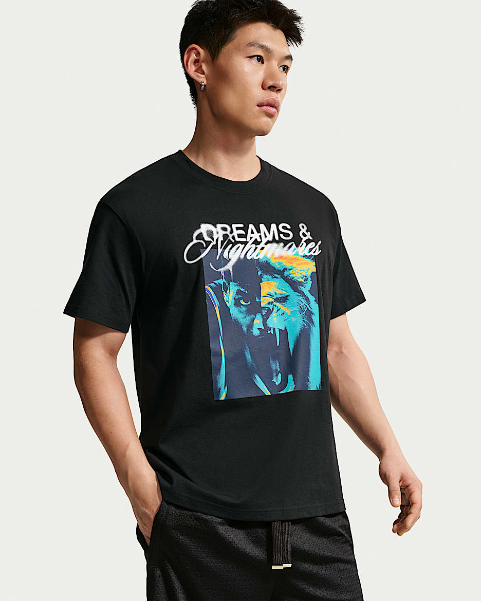 LeBron "Dreams and Nightmares" Nike 詹姆斯男子短袖篮球T恤 - 黑