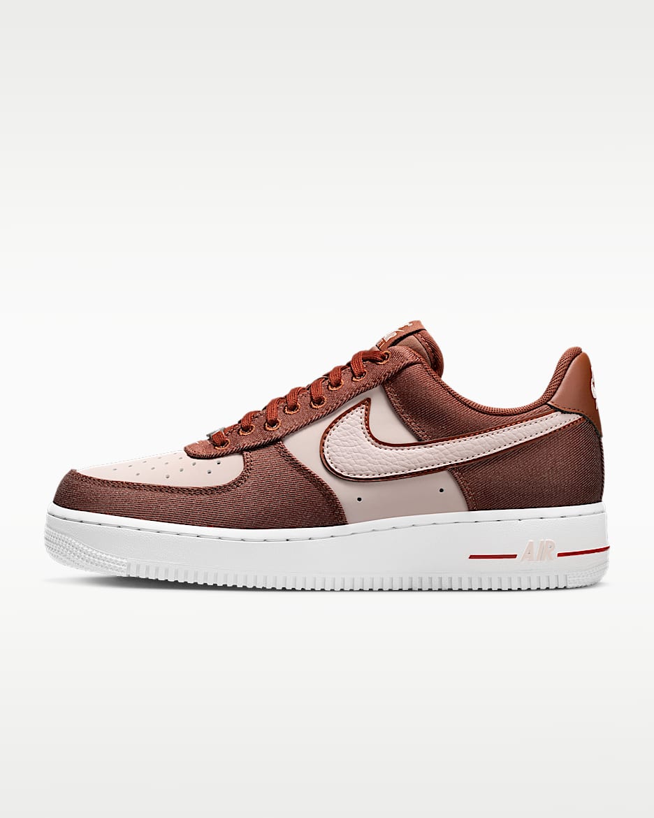Nike Air Force 1 '07 SE 女子空军一号运动鞋 - 浅黄褐/白色/金属银/砂岩灰粉