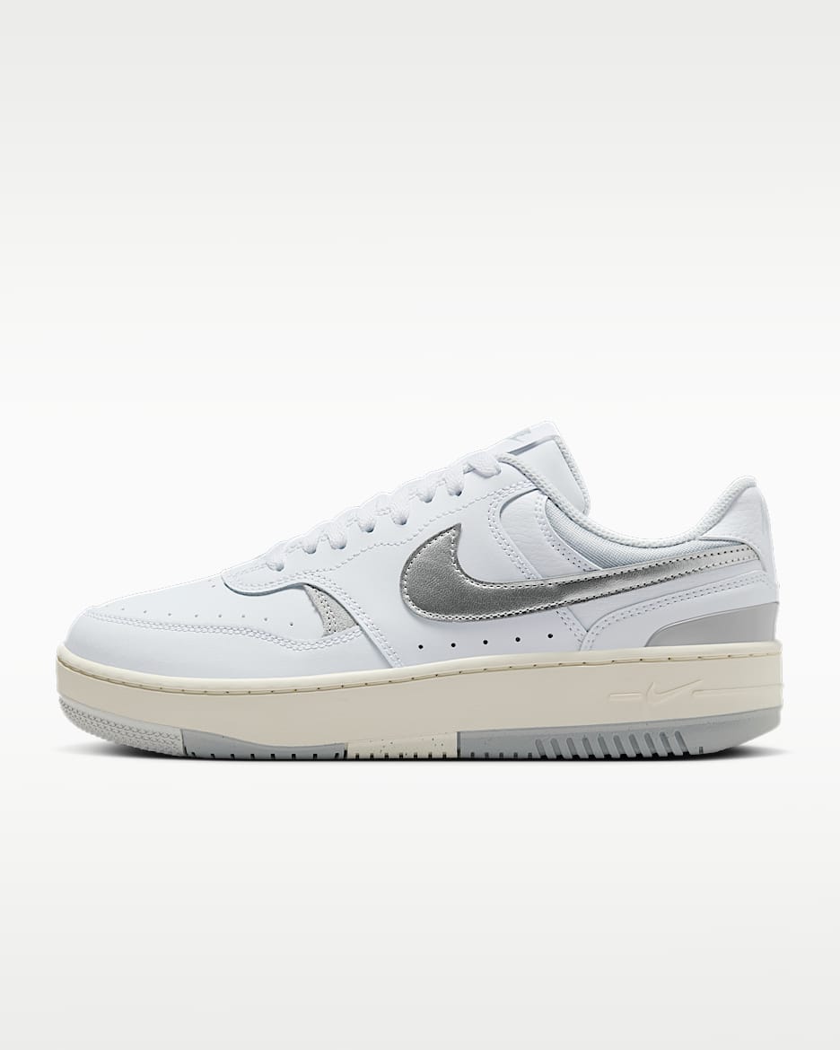 Nike Gamma Force 女子运动鞋 - 白色/浅烟灰/尘光子色/金属银
