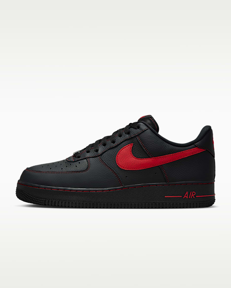 Nike Air Force 1 '07 LV8 男子空军一号运动鞋 - 黑/黑/黑/大学红