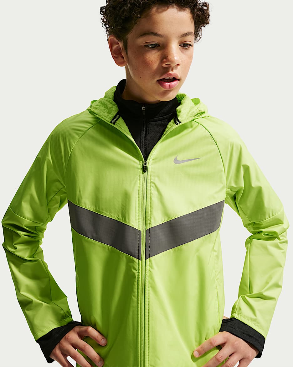Nike Miler Therma-FIT 大童(男孩)拒水冬季款夹克 - 浅柠檬黄/黑