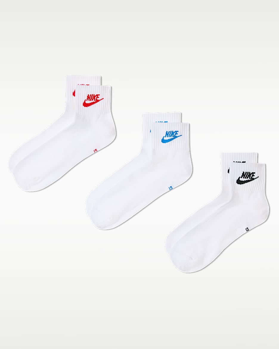 Nike Everyday Essential 运动短袜（3 双） - 多色