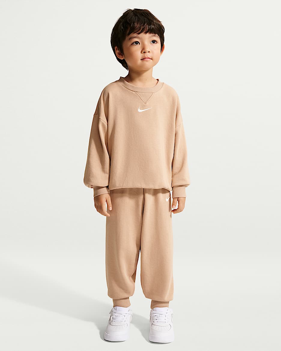 Nike 婴童法式毛圈圆领上衣和长裤套装 - 麻黄