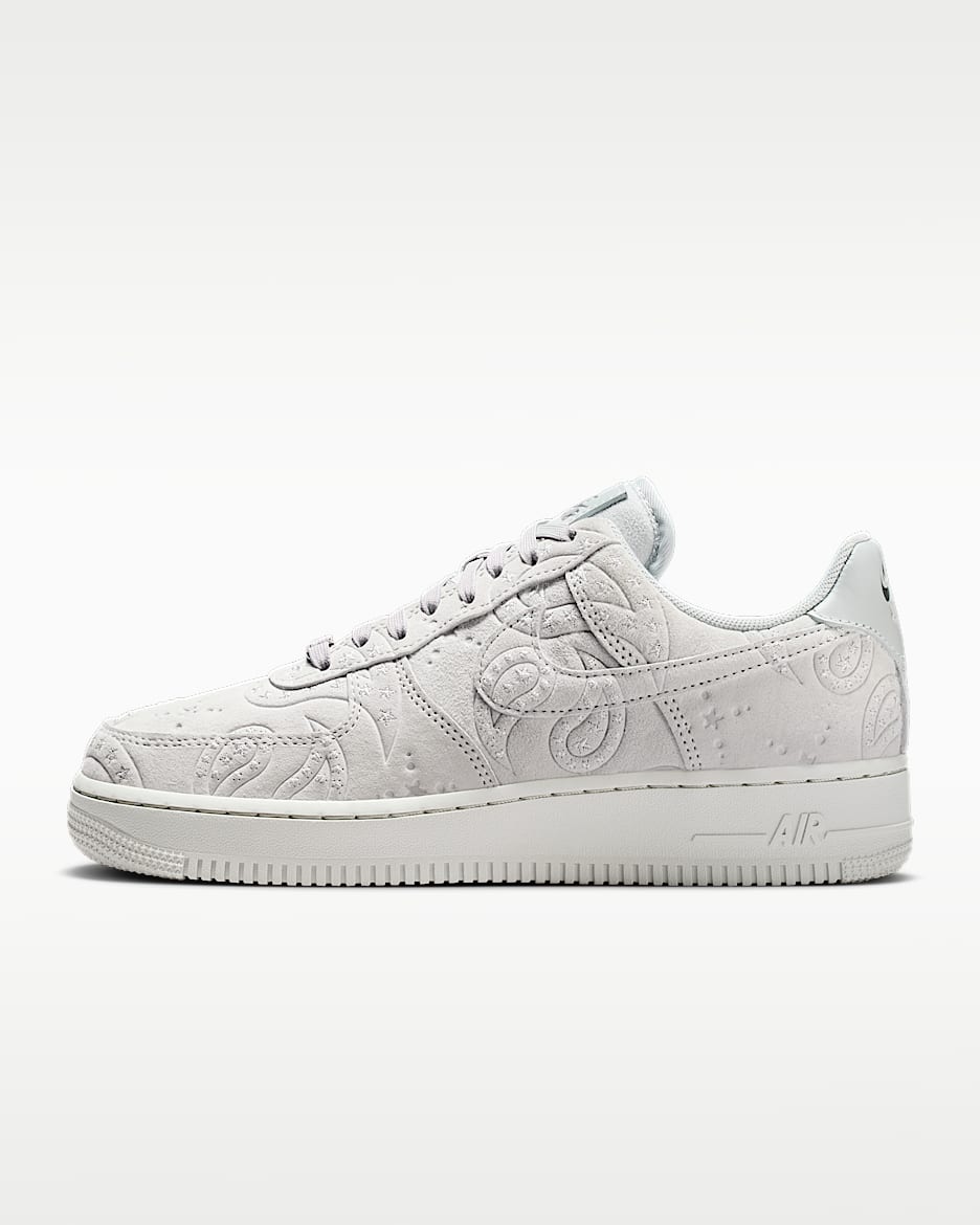 Nike Air Force 1 '07 Premium+ 女子空军一号运动鞋 - 雾灰/金属银/雾灰