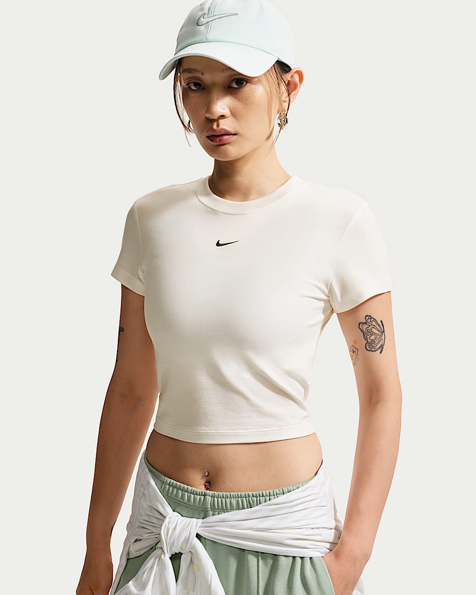 Nike Sportswear Chill Knit 女子短款T恤 - 帆白/黑