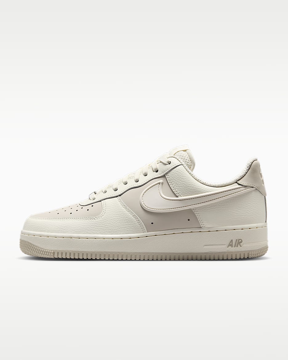 Nike Air Force 1 '07 LV8 男子空军一号运动鞋 - 帆白/浅骨色/帆白
