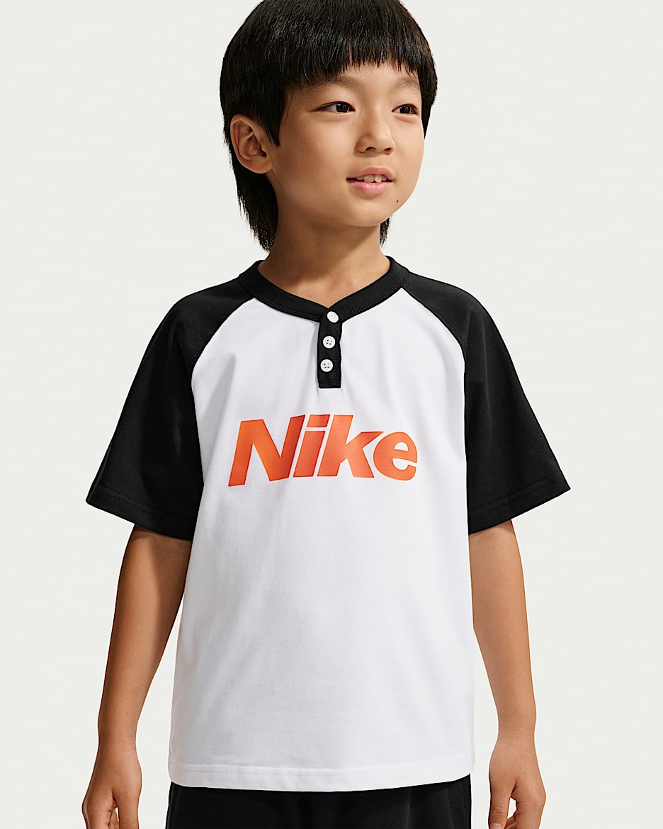Nike 幼童亨利领短袖T恤 - 黑