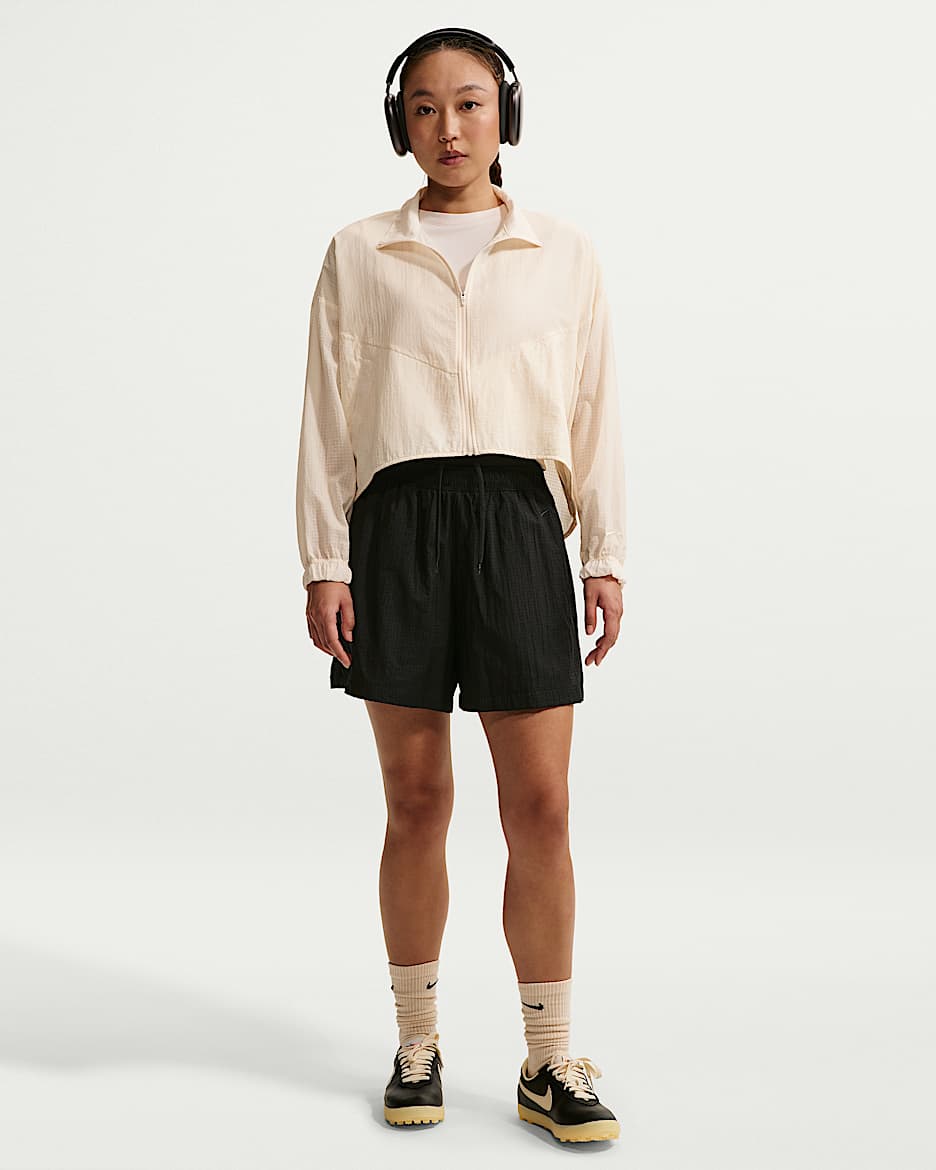 Nike Sportswear 女子宽松高腰轻盈不易撕裂短裤 - 黑/黑