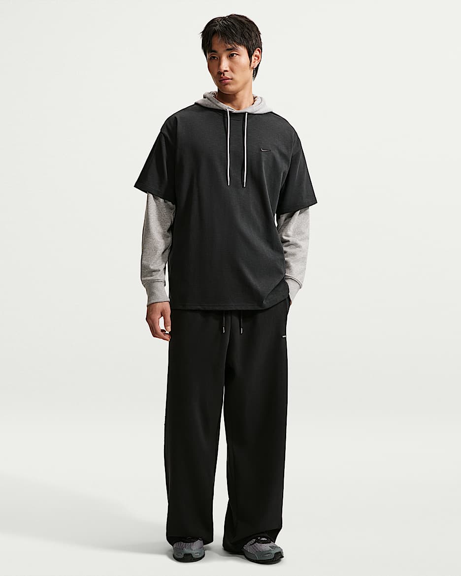 Nike Sportswear 男子宽松长裤 - 黑/冰银