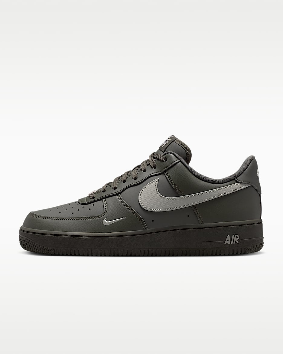 Nike Air Force 1 '07 男子空军一号运动鞋 - 碳粉黑/大学灰