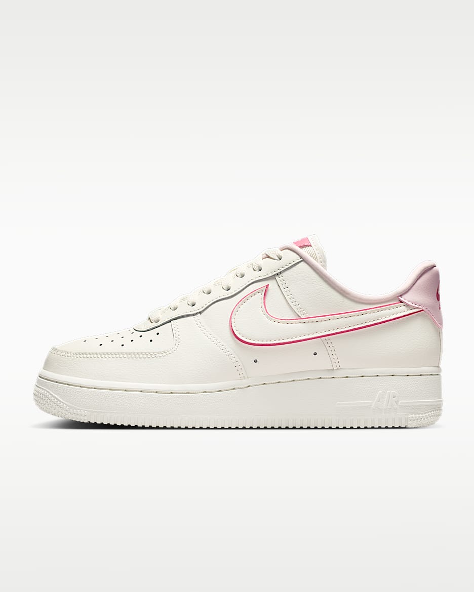 Nike Air Force 1 '07 Essential 女子空军一号运动鞋 - 帆白/牡丹红/泡沫粉/帆白