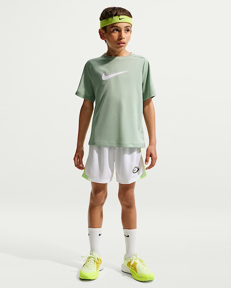Nike Multi Dri-FIT 大童(男孩)速干针织短裤 - 白色/浅柠色/黑