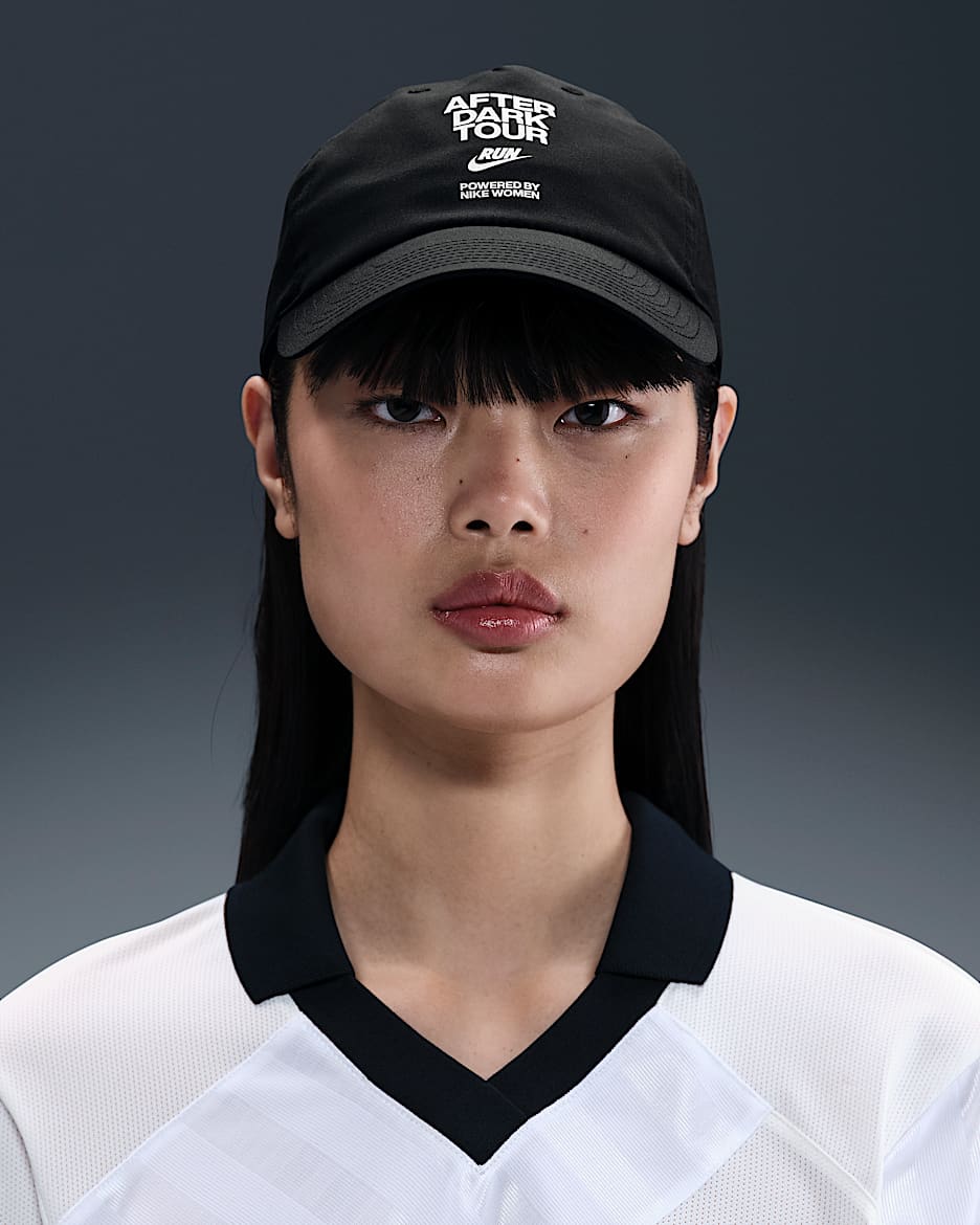 Nike After Dark Tour Dri-FIT Club 速干软顶运动帽 - 黑/反光银