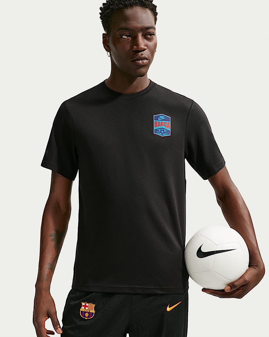巴萨（巴塞罗那足球俱乐部）Primary Third Nike Dri-FIT 男子速干短袖足球上衣 - 黑/黑/仙人掌绿
