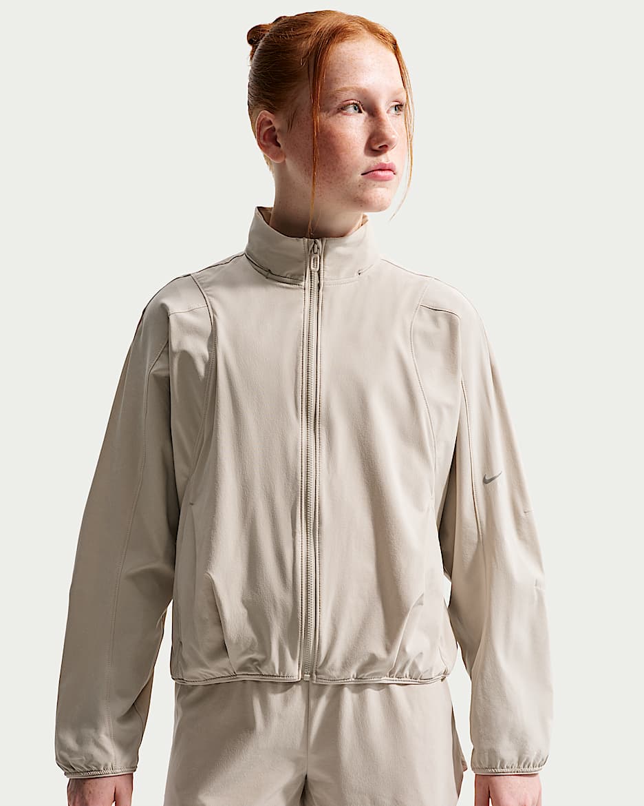 Nike MAVN 耐克好动心系列大童（女孩）拒水梭织夹克防晒衣 - 奶白 II/黑/奶白 II