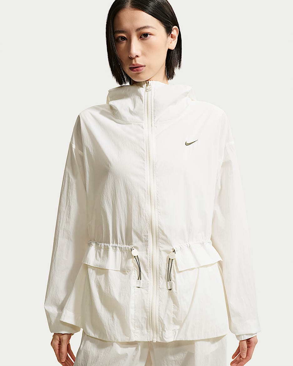 Nike Sportswear Everything Wovens 女子 Oversize 风连帽夹克防晒衣皮肤衣 - 帆白