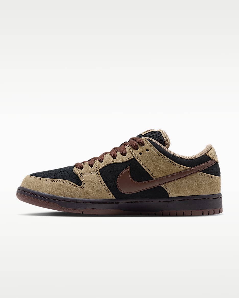 Nike SB Dunk Low Pro 男/女滑板鞋 - 榛果褐/黑/暗调勃艮第酒红/浅巧克力色