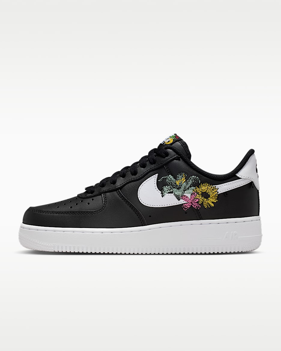 Nike Air Force 1 '07 Premium 女子空军一号运动鞋 - 黑/金属色/白色/白色