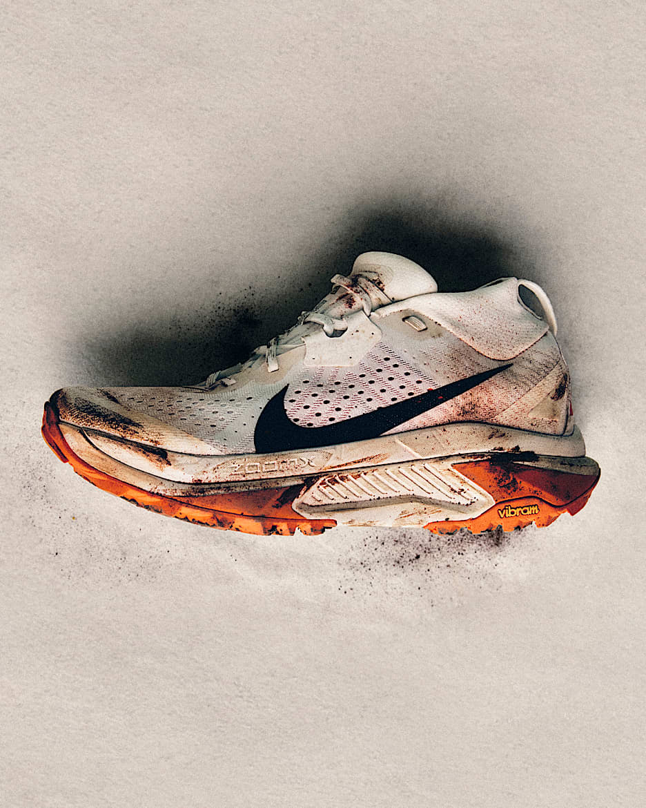 Nike ACG Zegama 女子越野跑步鞋 - 山峰白/幻影灰白/安全橙/黑