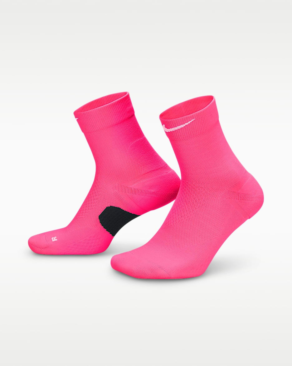 Nike Running Midweight Micro Crew 速干运动短袜(1 双) - 透明粉/黑/白色