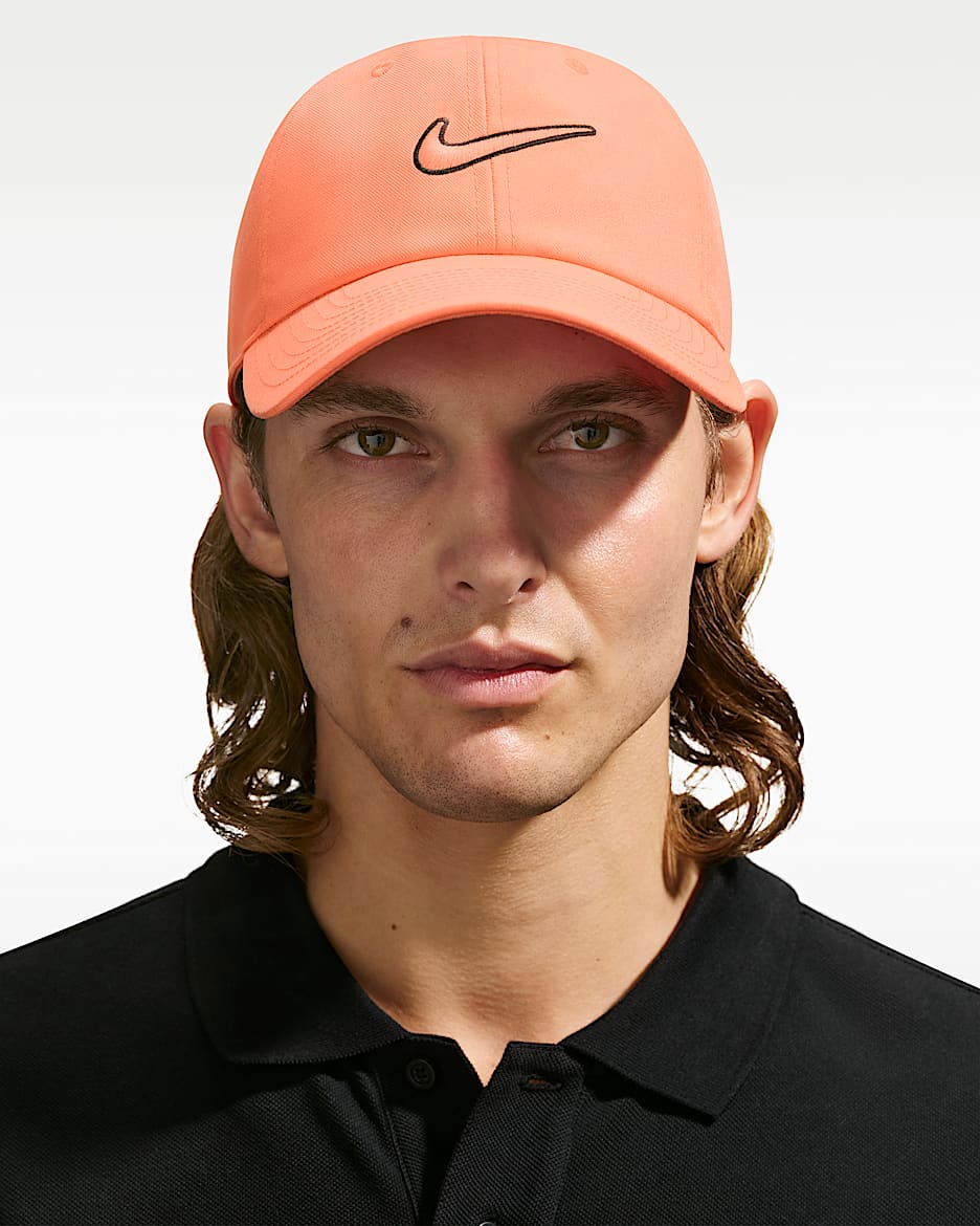 Nike Club 软顶耐克勾运动帽 - 雾橙/黑