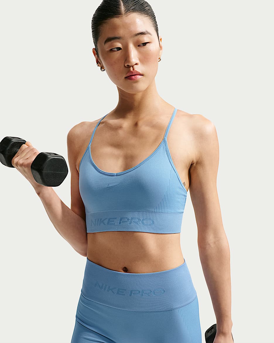 Nike Pro 女子速干低强度支撑衬垫训练内衣 - 工作蓝