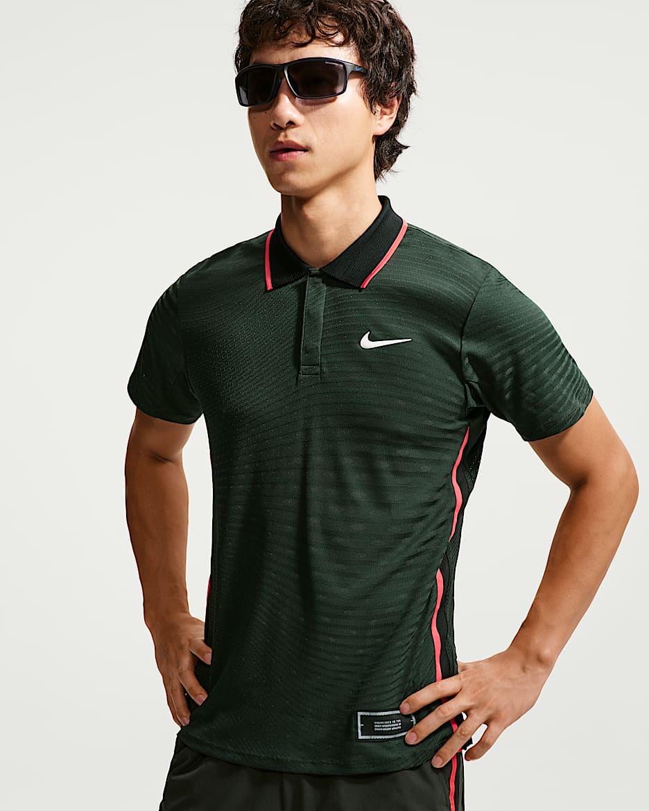 NikeCourt Slam Aero-FIT 男子网球短袖翻领T恤 - 黑云衫绿/白色