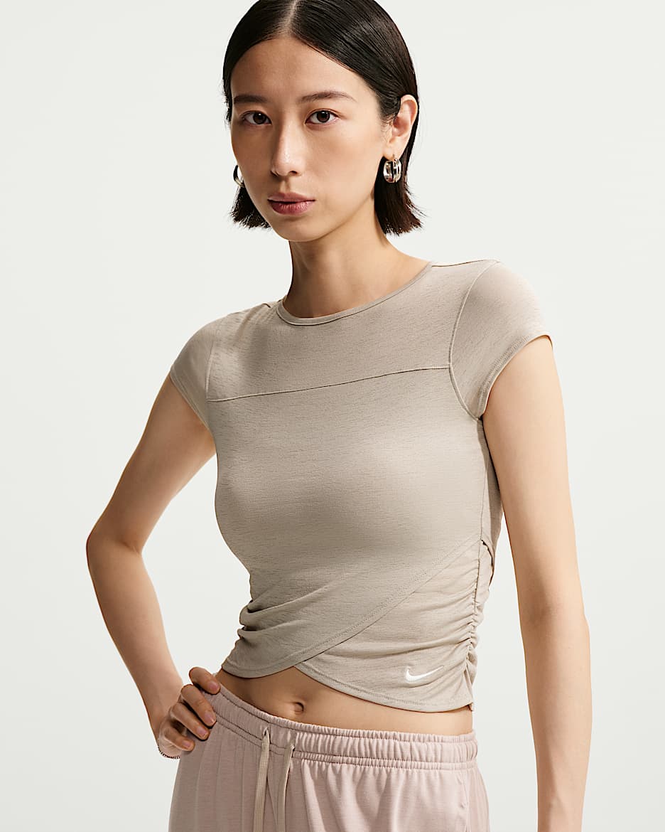Nike Sportswear 女子修身交叠式短袖上衣 - 奶白 II/帆白