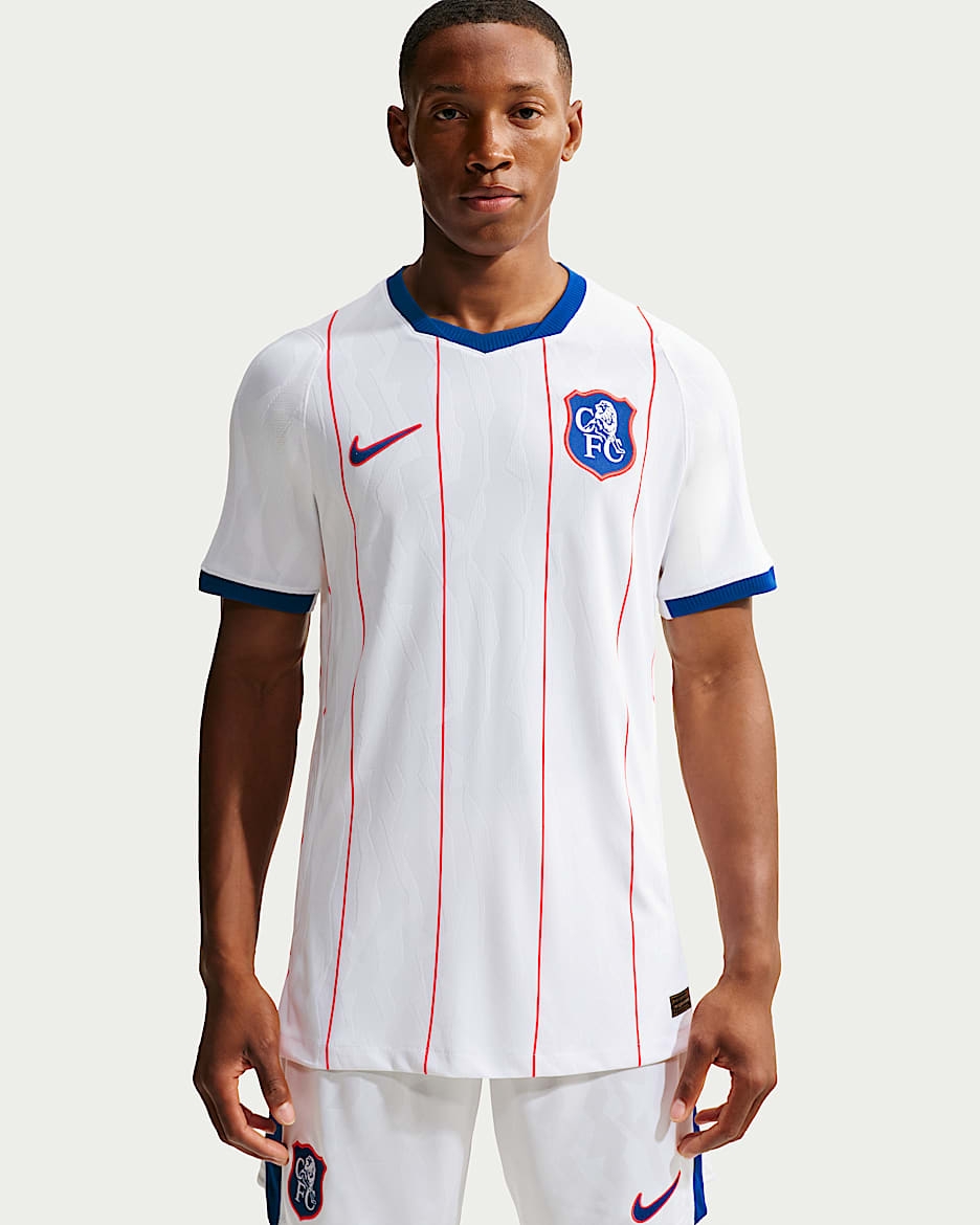2026/27 赛季切尔西第三球衣球员版 Nike Aero-FIT 男子短袖足球球衣 - 白色/灯草蓝/全球红/灯草蓝