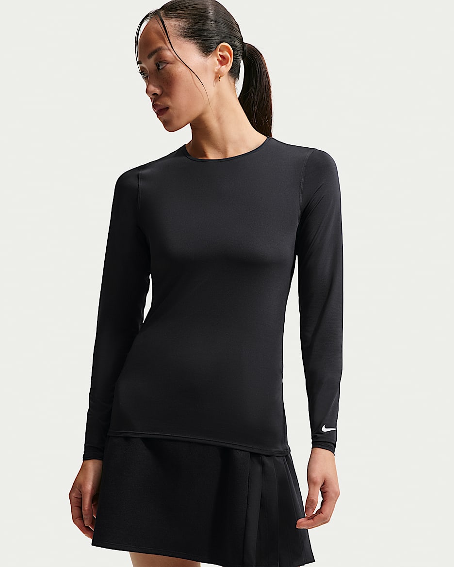 Nike Golf Club Dri-FIT 女子防晒速干长袖高尔夫上衣 - 黑/白色