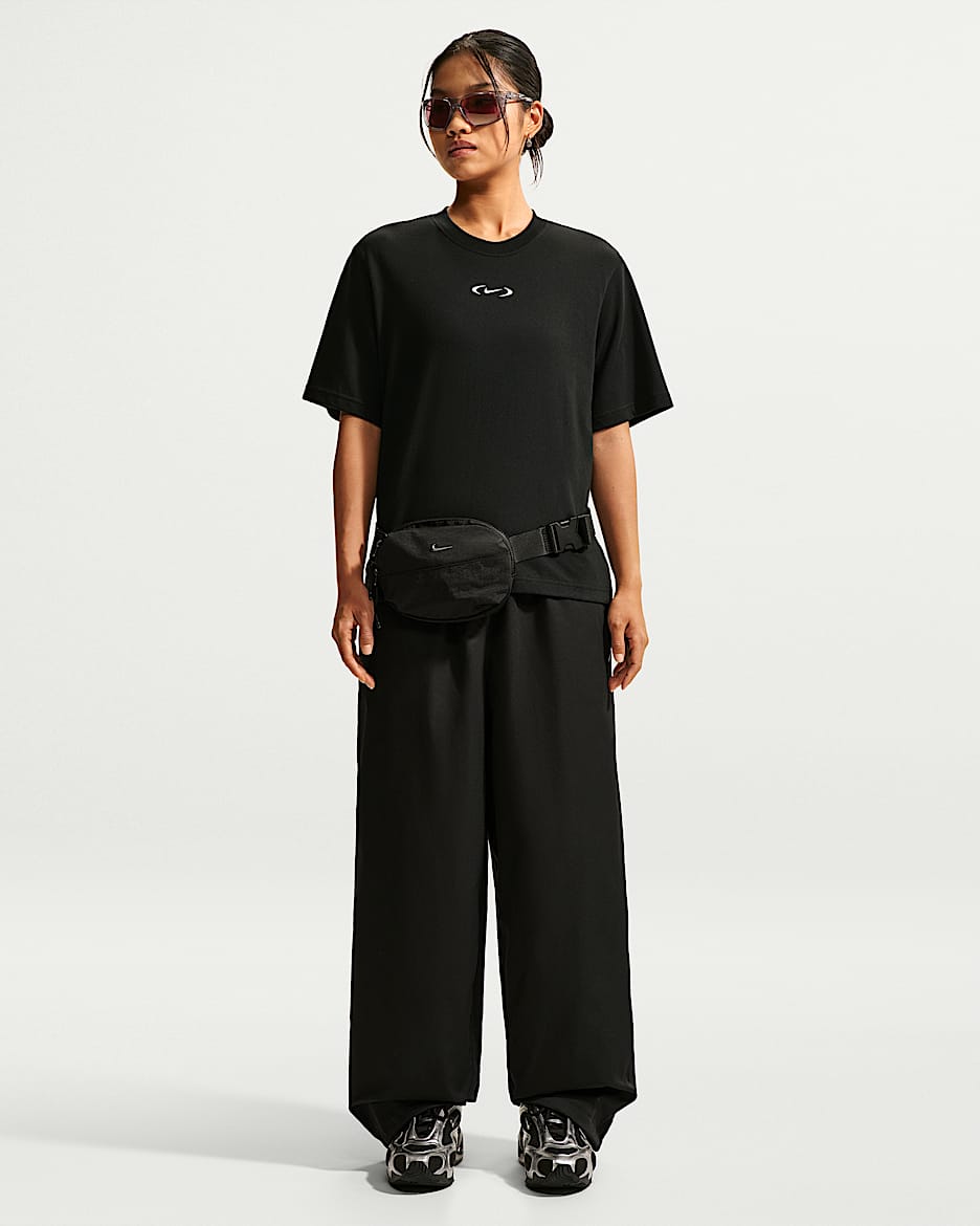 Nike Sportswear 女子宽松高腰运动裤 - 黑/黑/白色