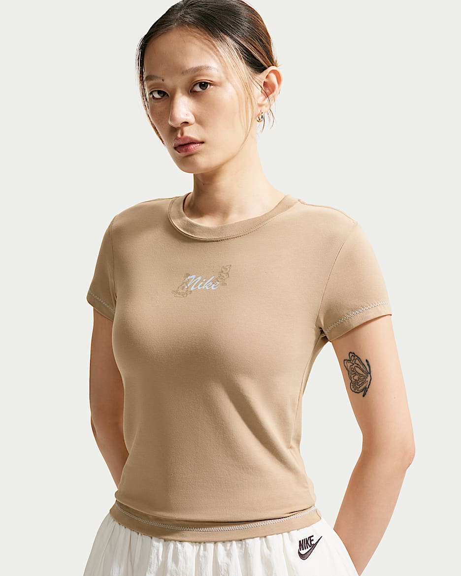 Nike Sportswear Chill Knit 女子短袖T恤 - 英国卡其