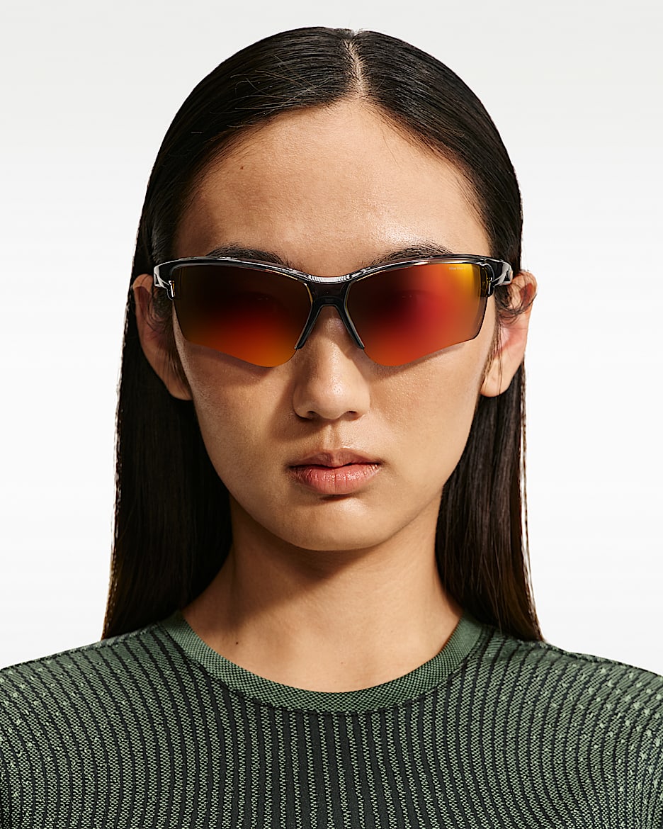 Nike Windtrack Relay LB 低鼻桥太阳镜 - 暗灰/亮橙色