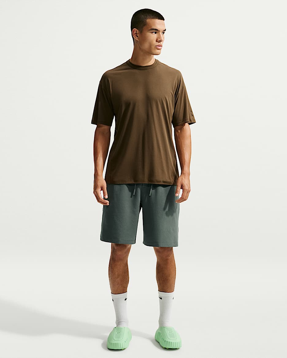 Nike 24.7 ImpossiblySoft Dri-FIT 超感柔软男子速干短裤 - 迷彩绿/黑/户外绿