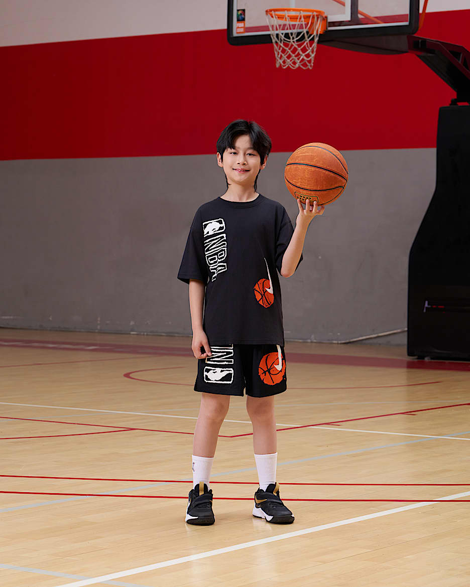 Team 31 Nike NBA 大童(男孩)短袖T恤 - 黑