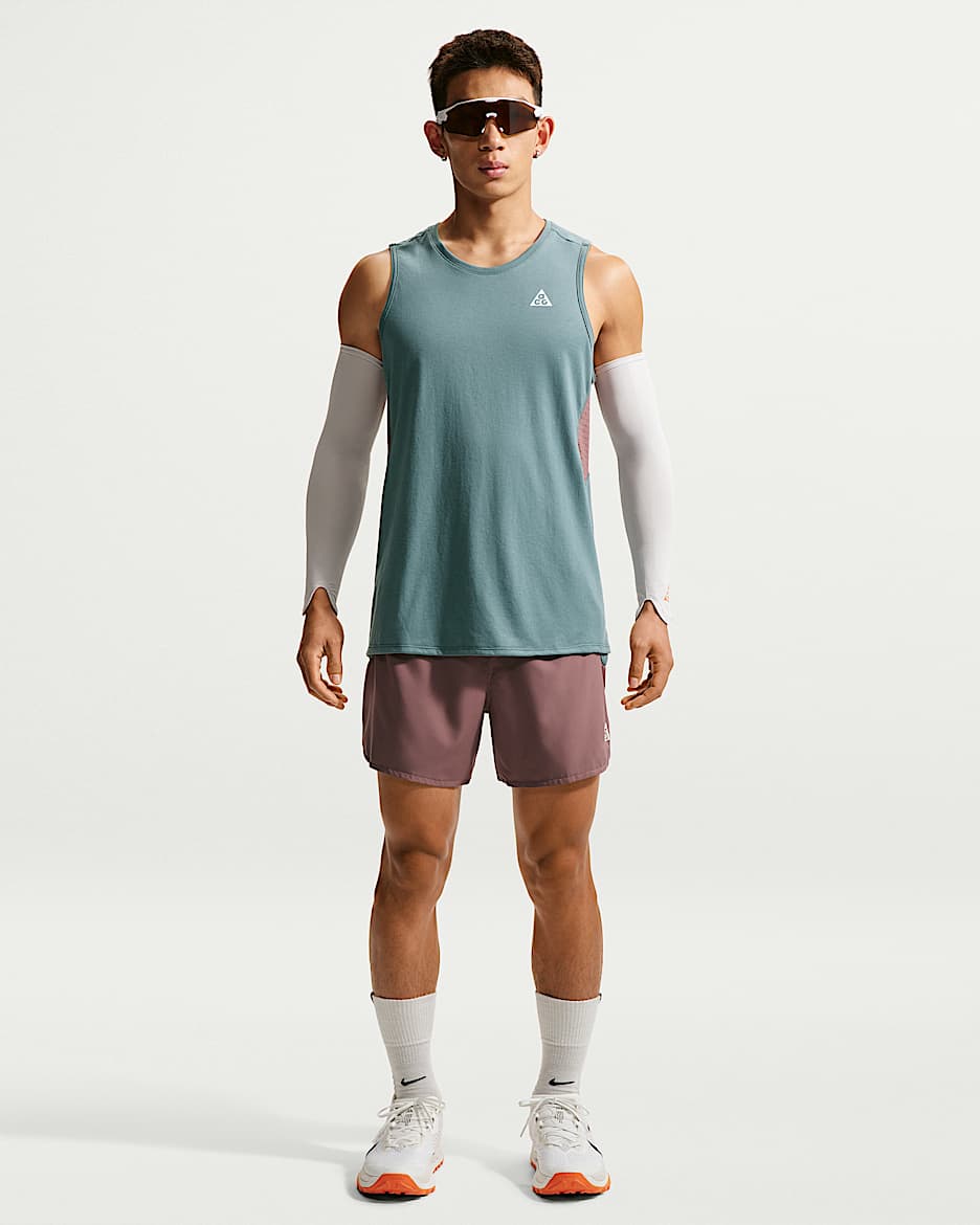 Nike ACG "Second Sunrise" Dri-FIT ADV 男子速干短裤(含衬裤) - 图腾黑紫/矿物岩板蓝/山峰白