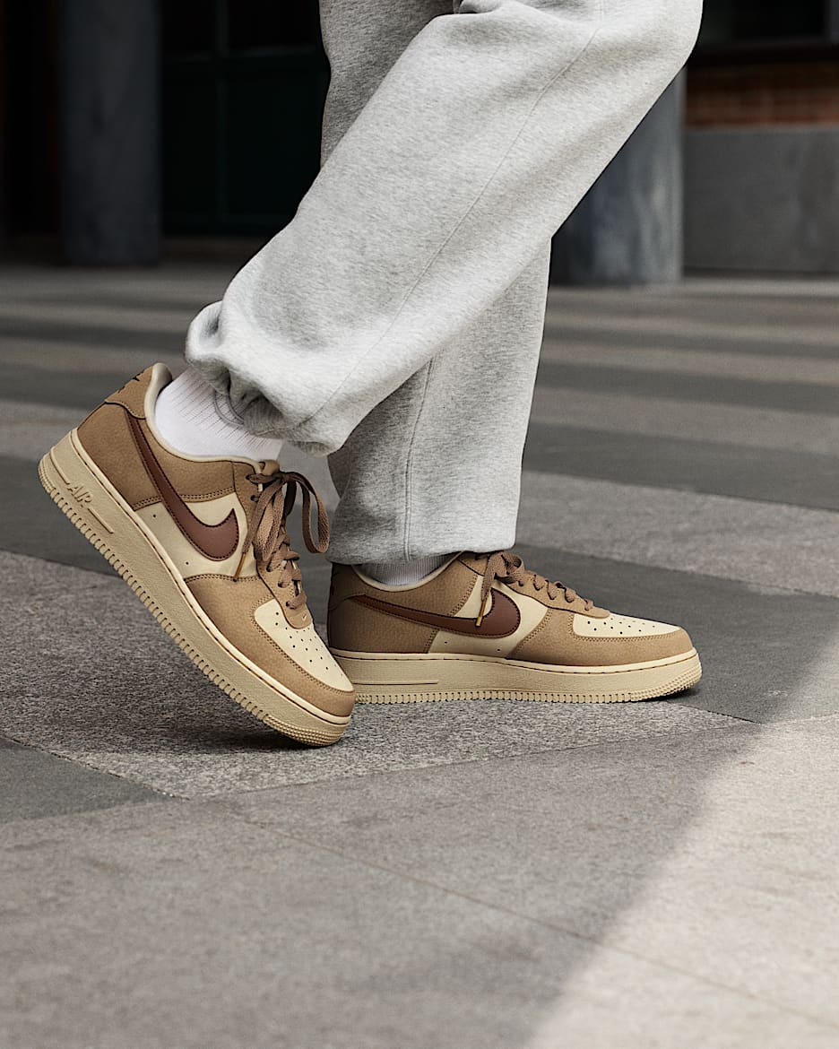 Nike Air Force 1 '07 男子空军一号运动鞋 - 浅卡其/浅卡其/榛果褐/浅巧克力色