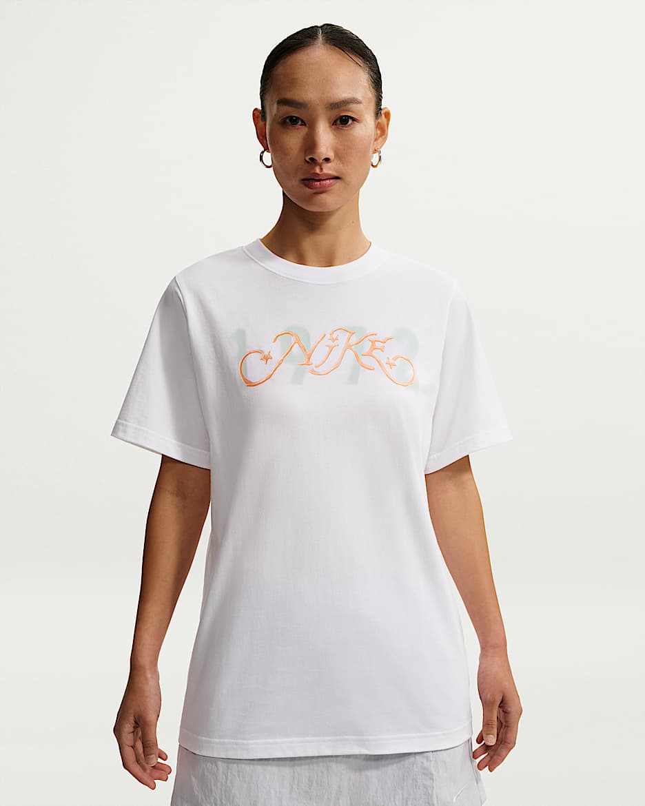 Nike Sportswear 女子T恤 - 白色