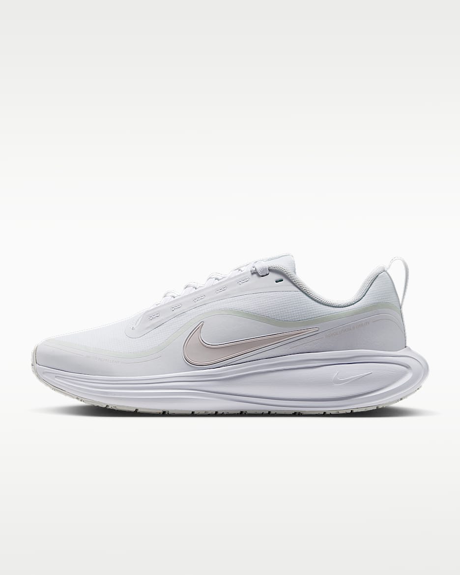 Nike Revolution 8 Utility 女子公路跑步鞋 - 白色/米白/黑/浅银灰