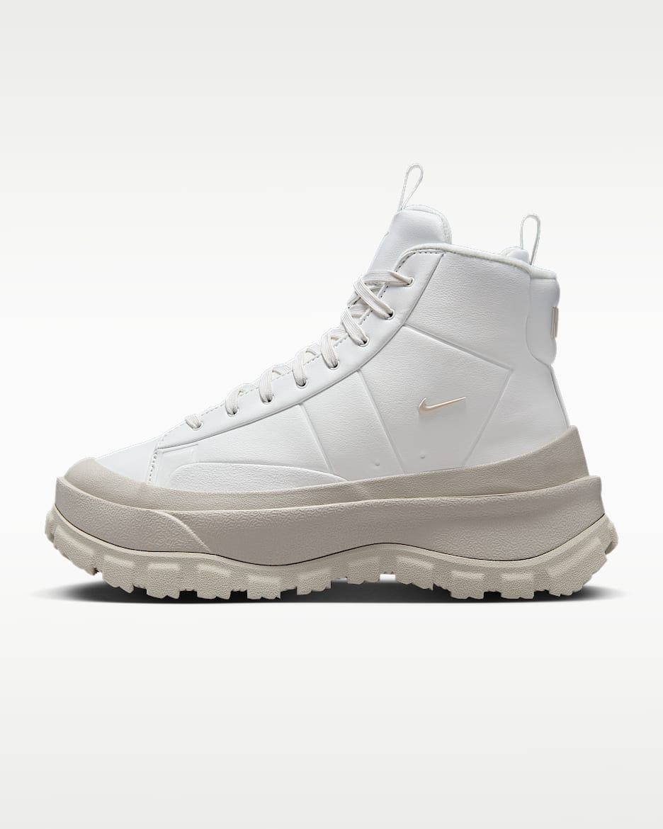 Nike Blazer Roam Mid 女子冬季款运动鞋 - 山峰白/浅骨色/大学金/幻影灰白