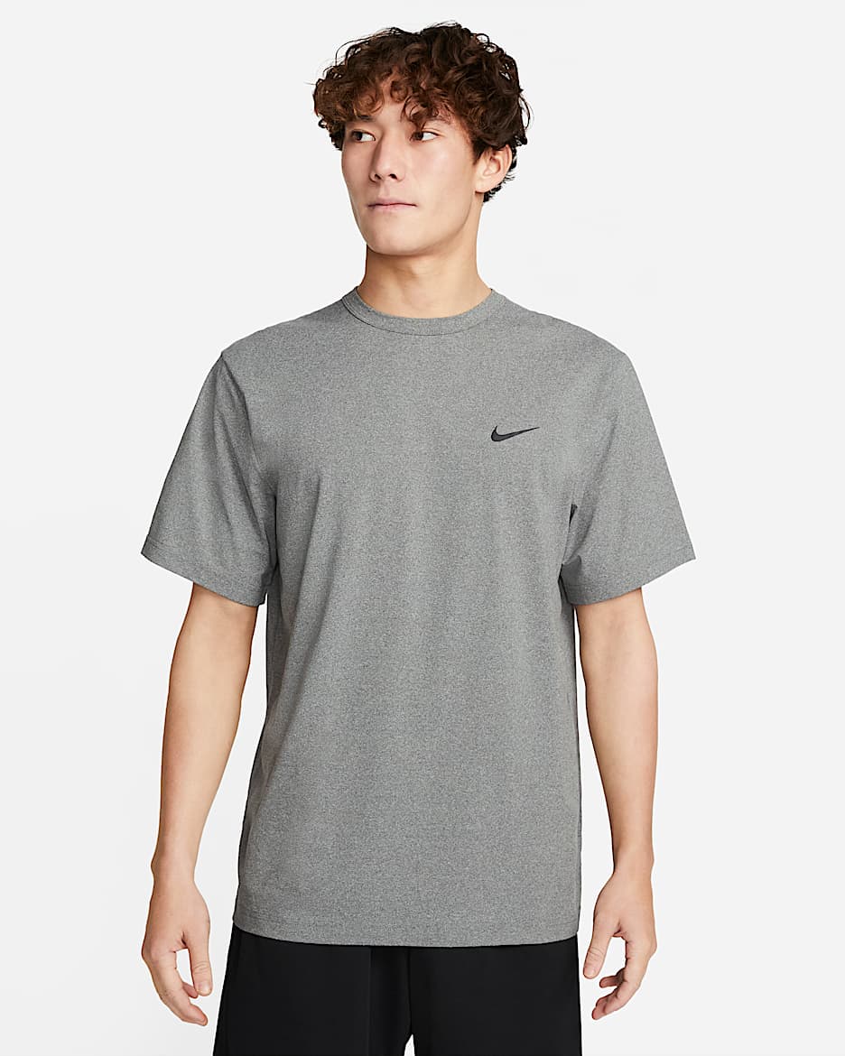 Nike Dri-FIT Hyverse 男子速干短袖训练上衣 - 烟灰/调色/黑