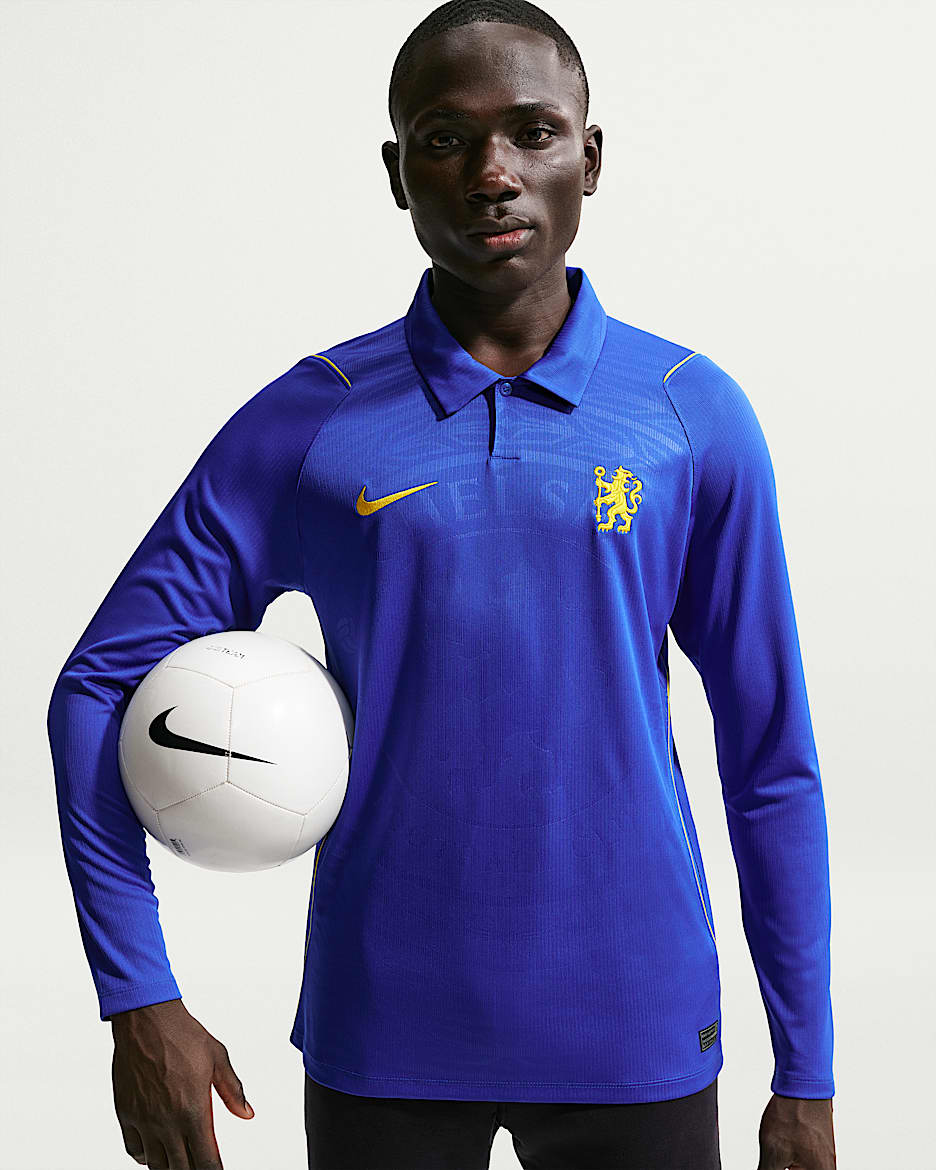 2026/27 赛季切尔西主场球迷版 Nike Dri-FIT 速干科技男子足球长袖球衣 - 亮蓝/中西金/中西金